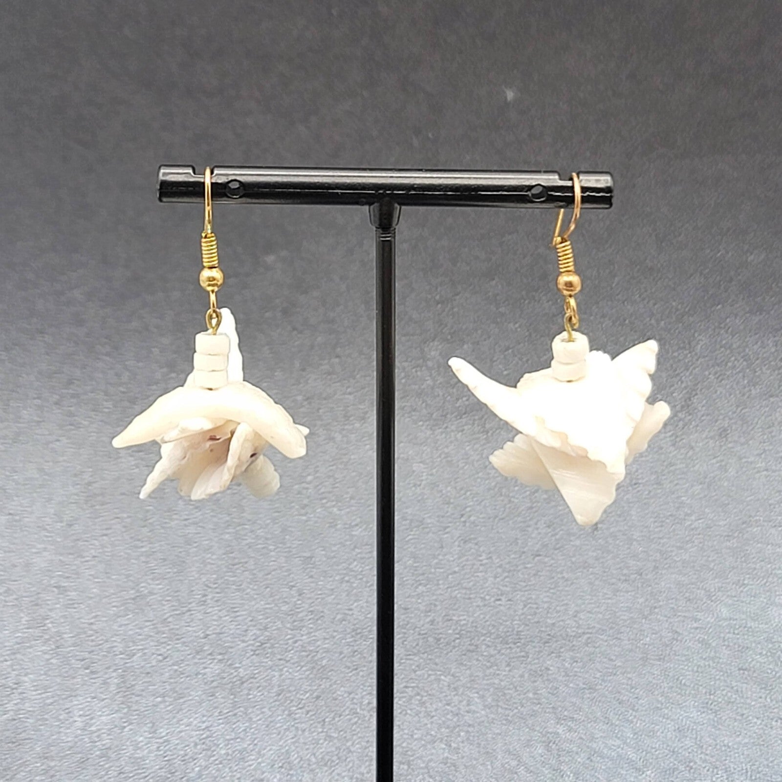 Pierced Earrings White Shell Pieces Bead Dangle Beach Wear   1.25"