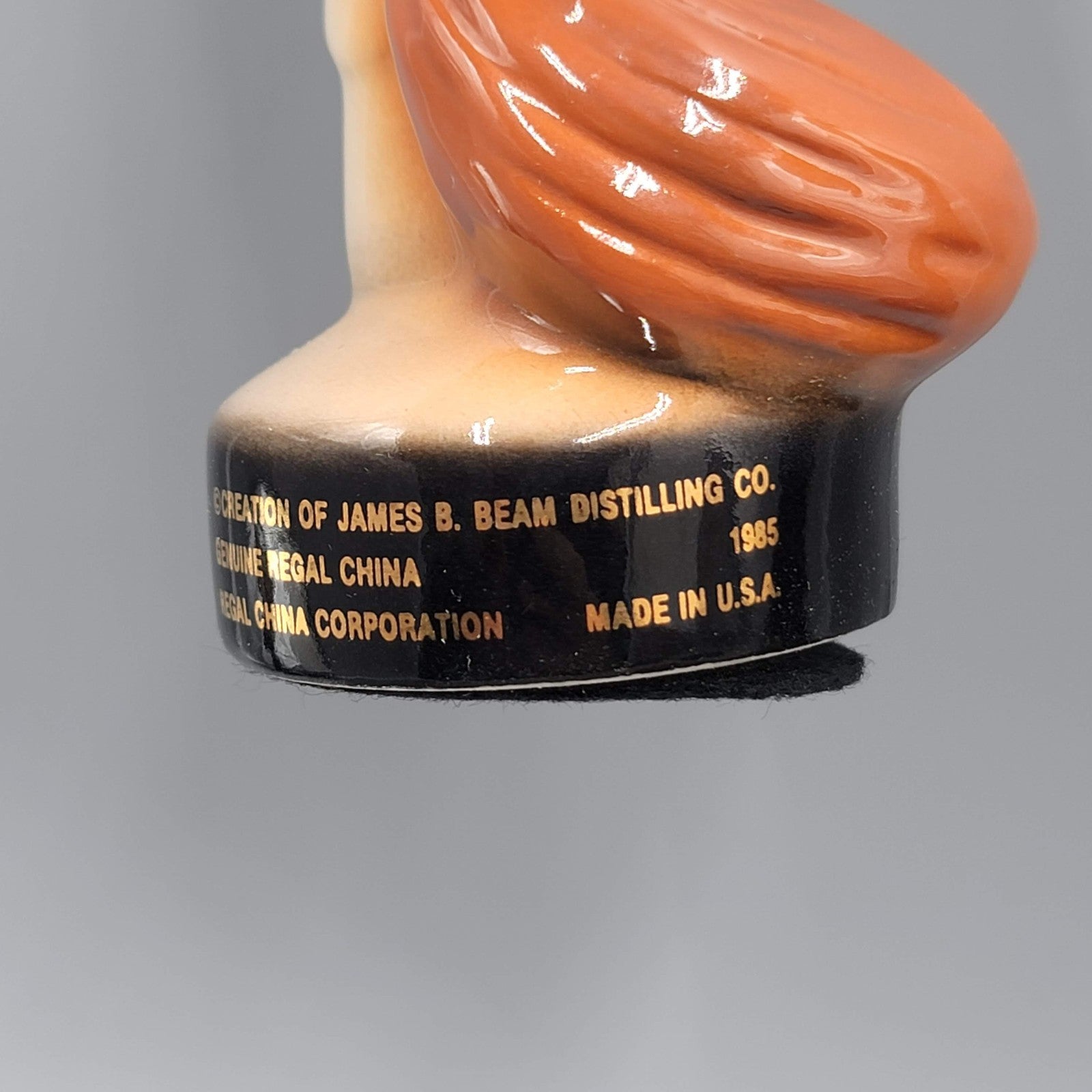 Jim Beam 1985 15th Annual Convention Las Vegas NV Fox in Toga Figurine 7 1/2”