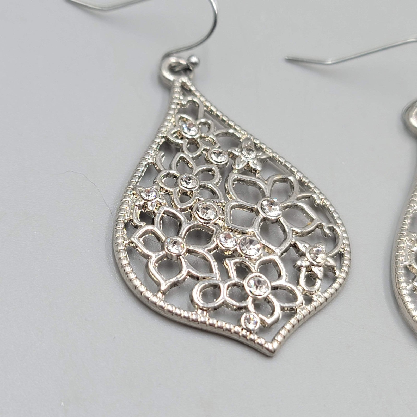 Crystal Flower Open Work Pierced Earrings Silver tone Dangle  1.75 in