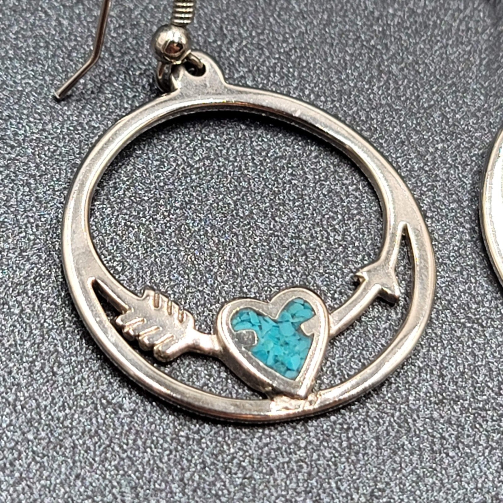 Vtg Pierced Earrings Silver tone Southwest Crushed Turquoise Heart Arrow 1.25"