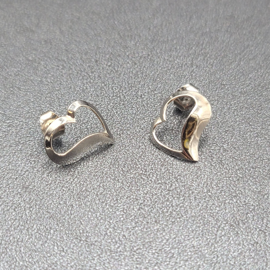 Vintage Pierced Earrings Silver tone Open Heart Studs 1/2"