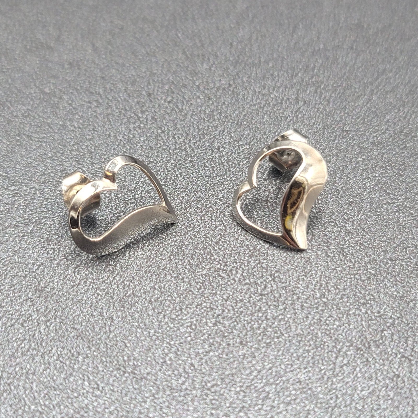 Vintage Pierced Earrings Silver tone Open Heart Studs 1/2"
