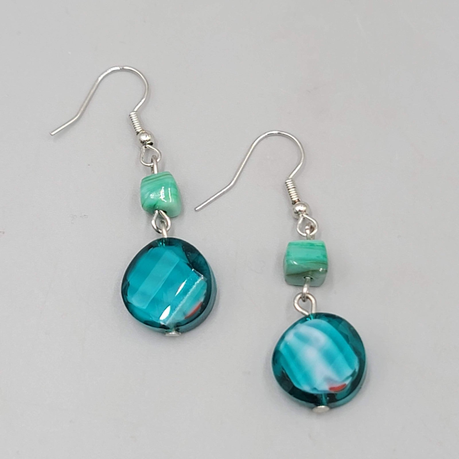Blue and Green Art Glass Beads Pierced Earrings Silver tone Dangle 1.25 in