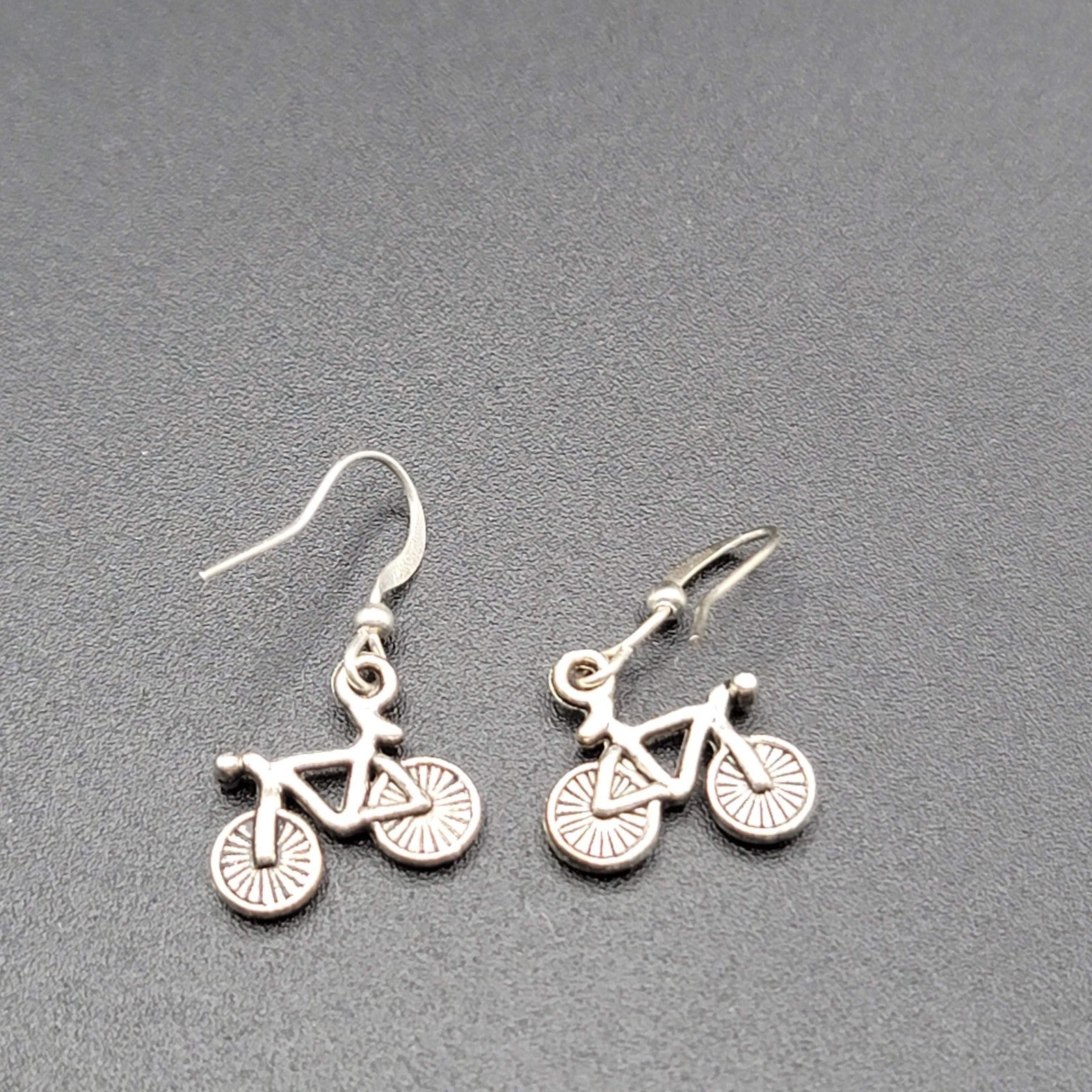 Bicycle Pierced Earrings Silver tone Dangle  1/2"