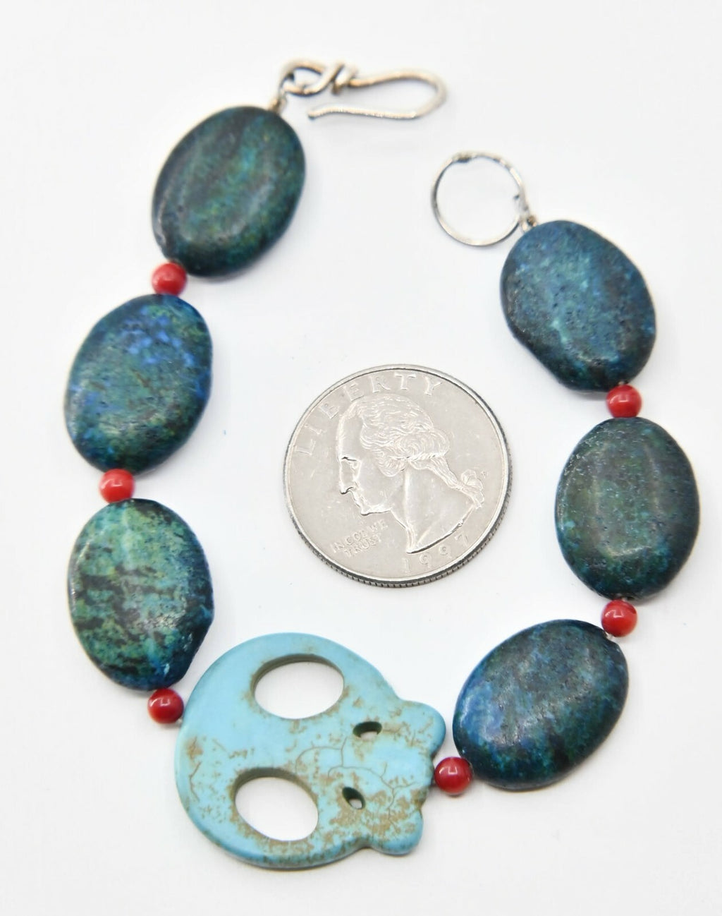 Chunky Blue Stone Bead Skull Bracelet Estate Jewelry 7 3/4"