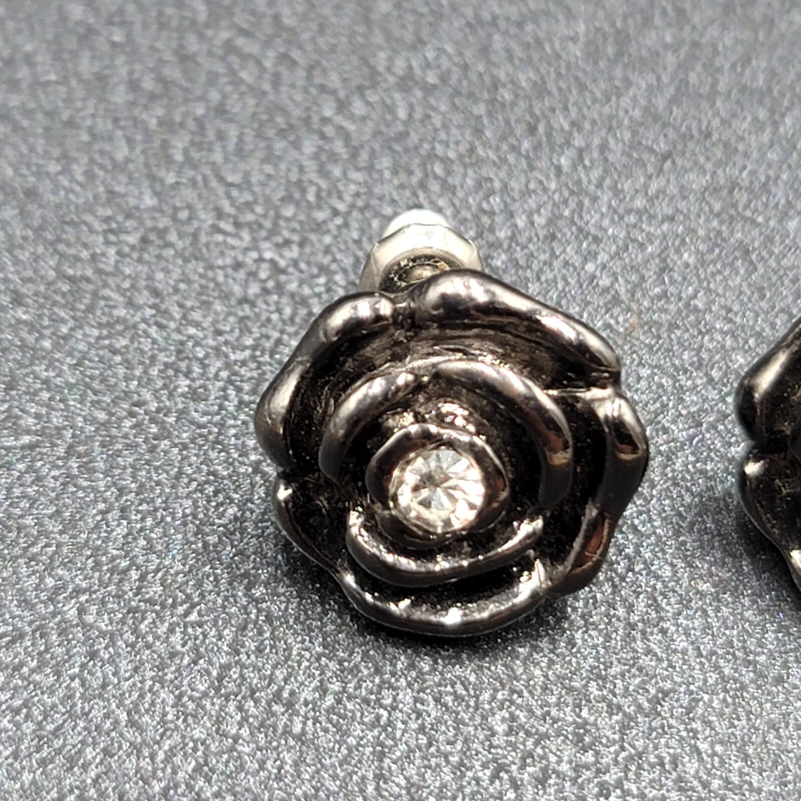 Pierced Earrings Black Metal Rose Flower Studs Crystal Center 1/2"