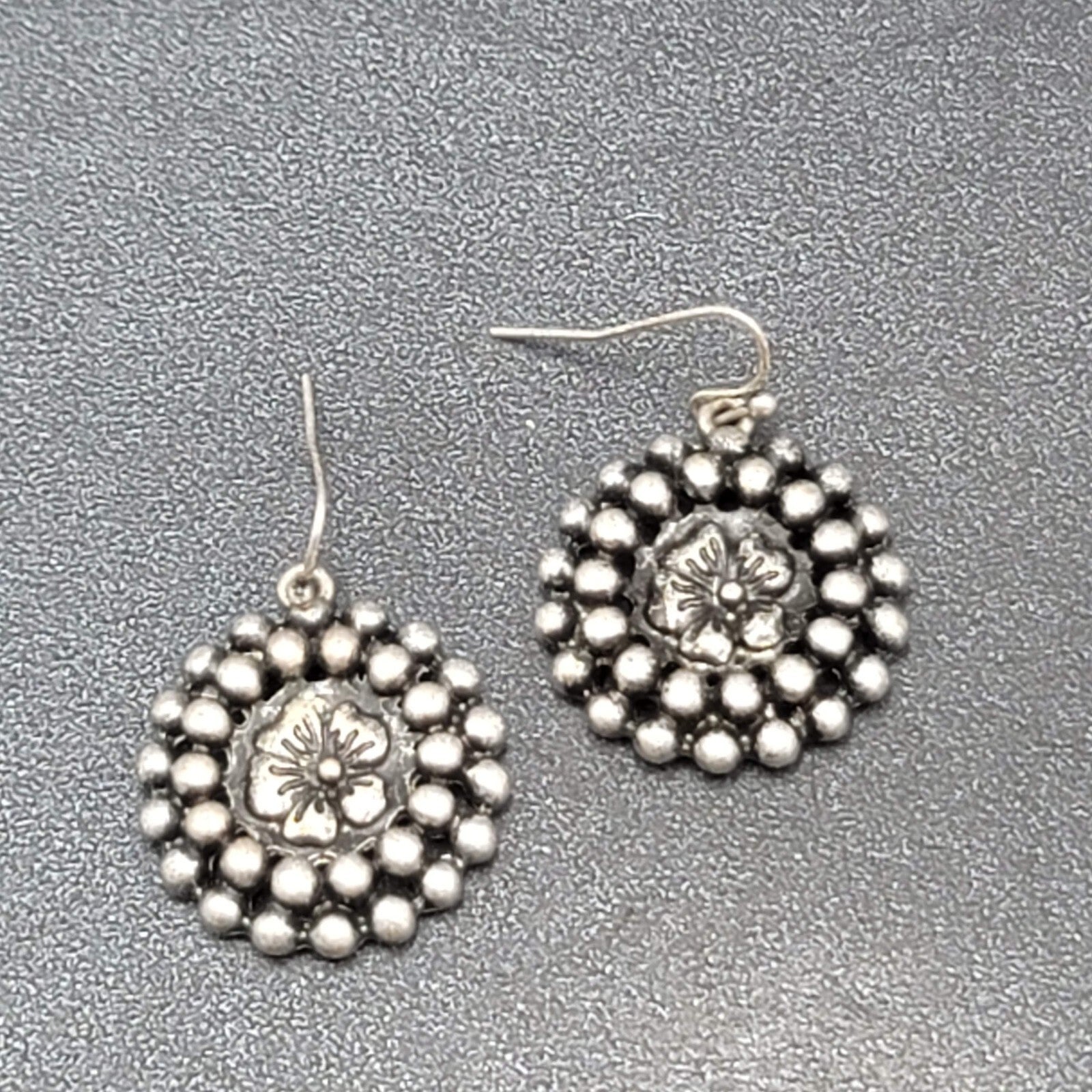 Pierced Earrings Silver tone Flower Beaded Round Dangle 1"
