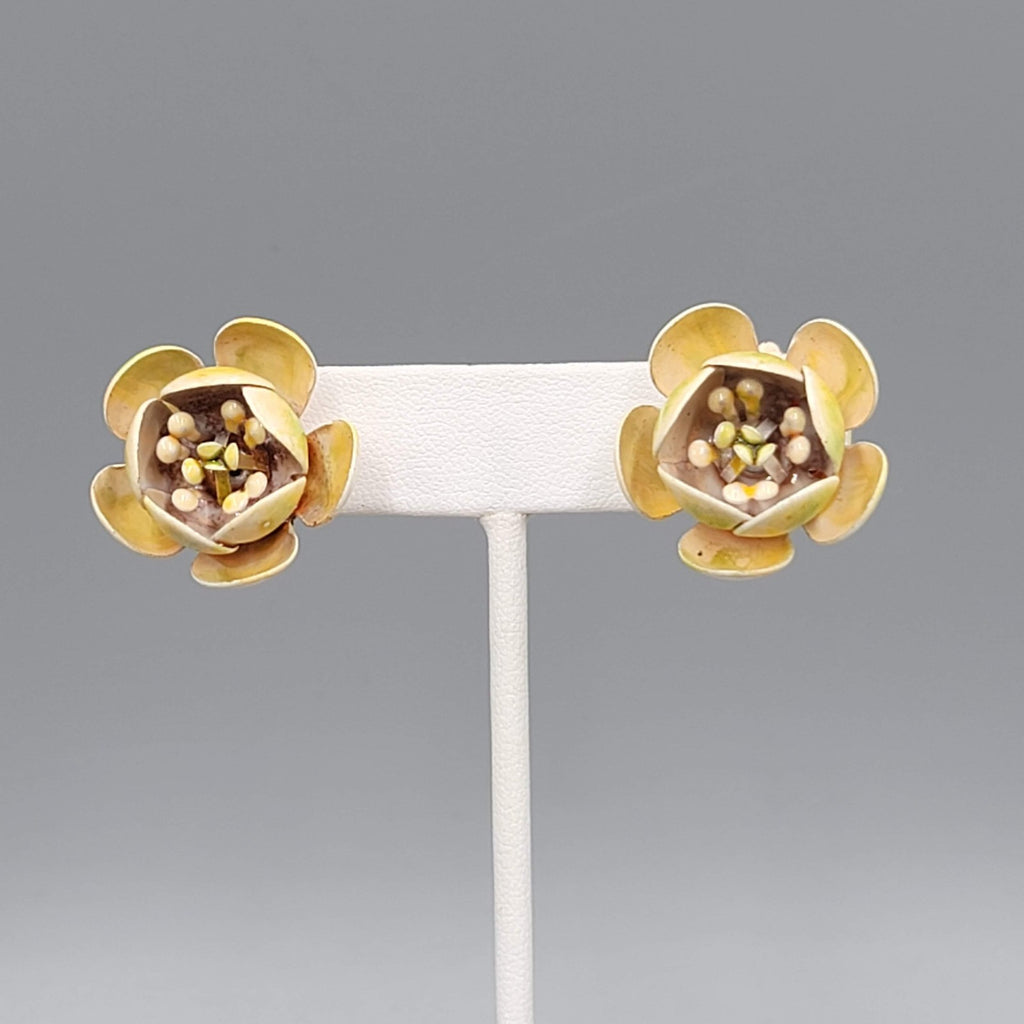 Vintage Lisner Yellow Green Enamel Flower Clip on Earrings 1 in