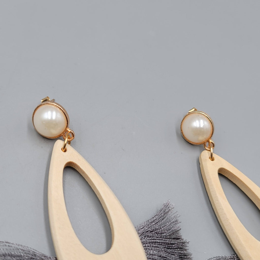 Statement Dangle Earrings Gold Tone Teardrop Faux Pearl Gray Fringe Boho (BC2)
