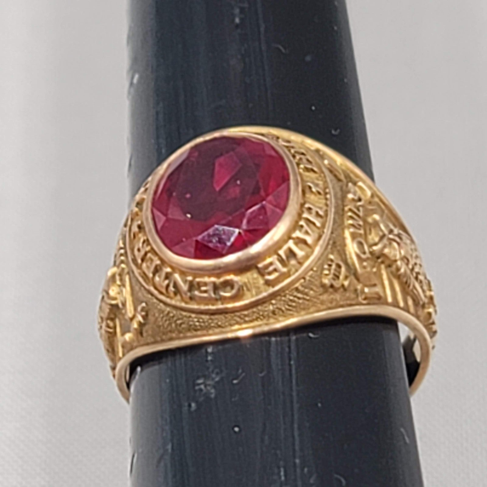 1958 Hale Center High School 10k Gold Class Ring Owls 9.5g L.G. Balfour Co