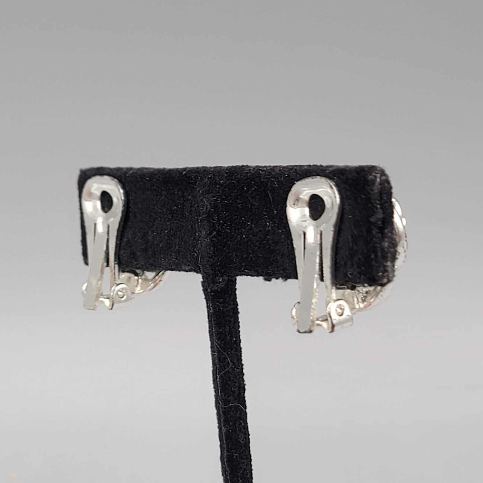 Vintage Open Work Knot Clip on Earrings Silver tone Studs 5/8"