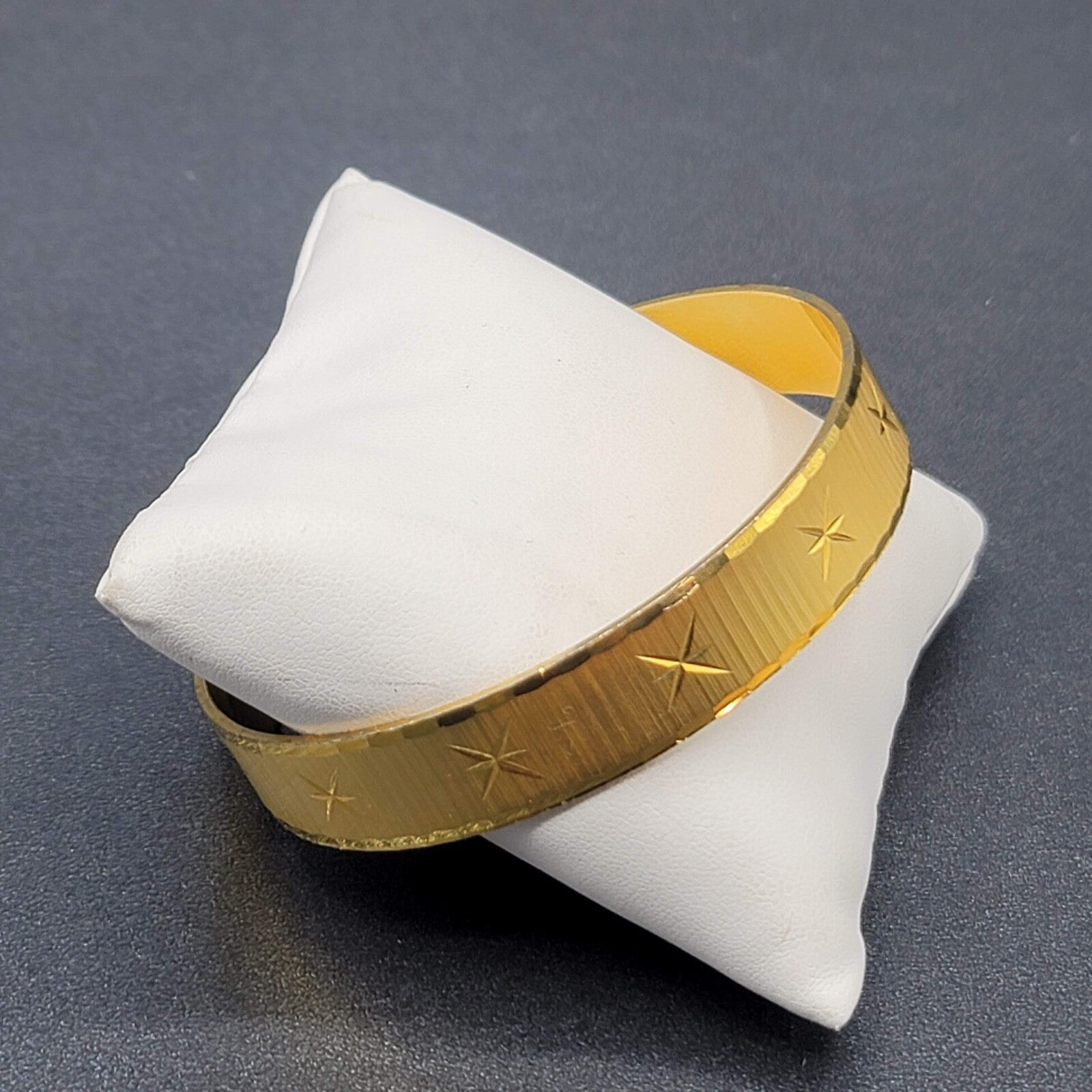 Vintage Bangle Bracelet Gold Plated Star Etch Design 8" x 1/2"