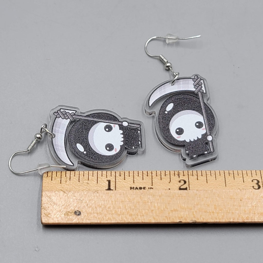 Halloween Death Grim Reaper Pierced Earrings Silver tone Dangle 1.5 in