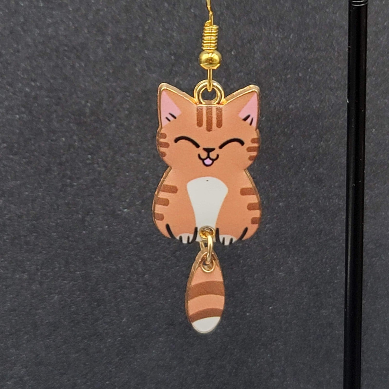 Tabby Kitty Cat Pierced Earrings Gold tone Dangle Tail 1.5"