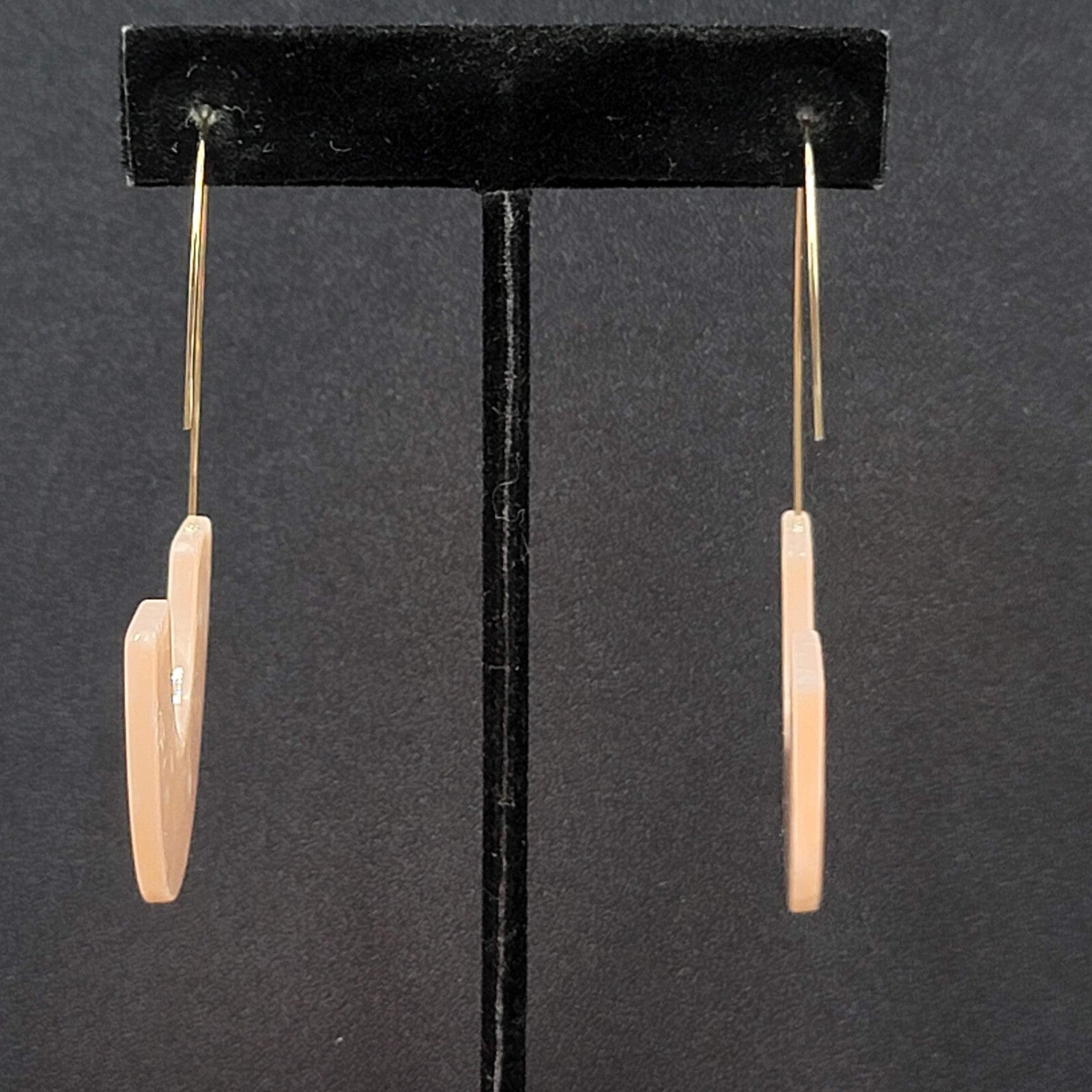 Pierced Earrings Gold tone Pink Pearloid Resin Statement Hoops 2.75"