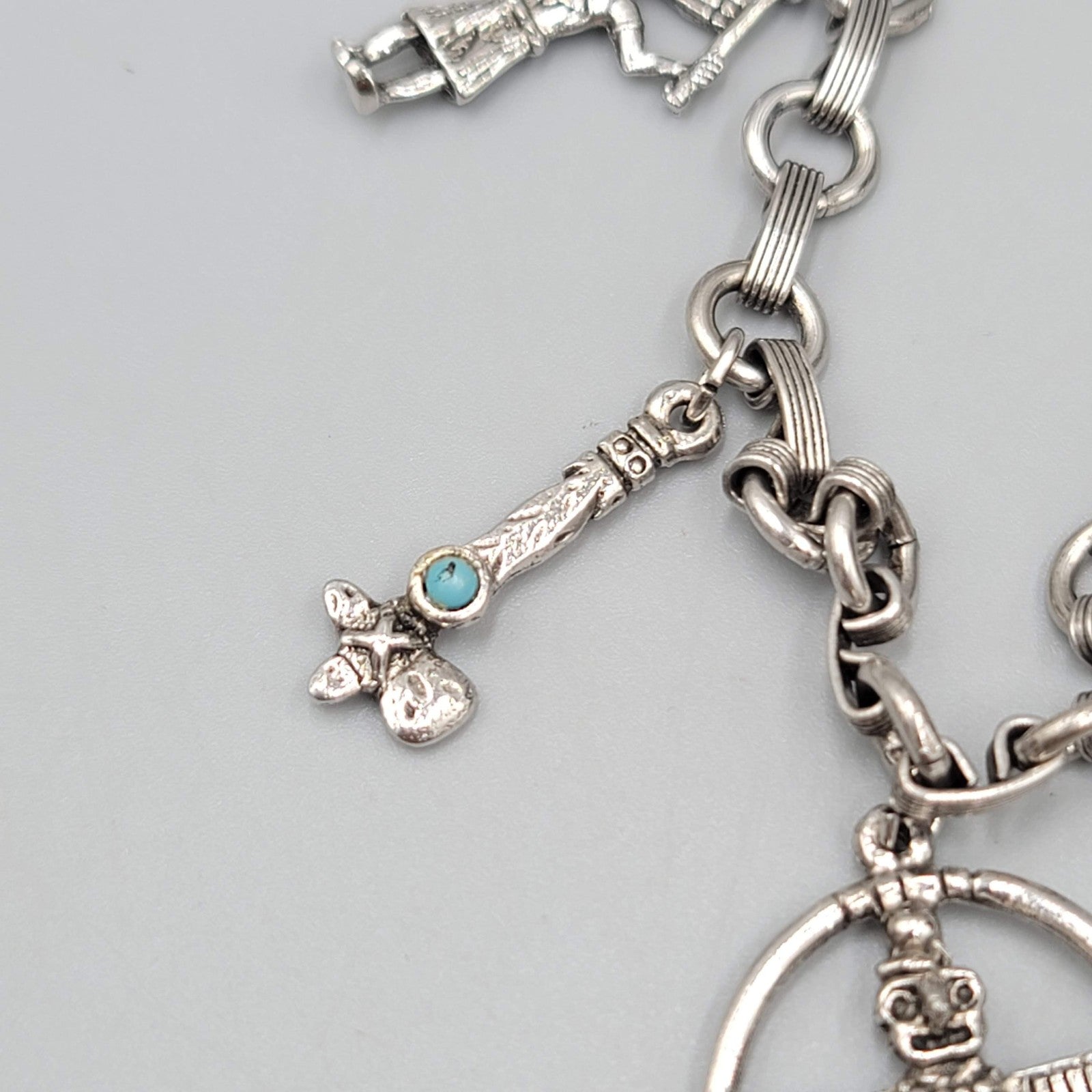 Vintage Southwestern Silver tone Charm Bracelet Blue Accent 7.25"