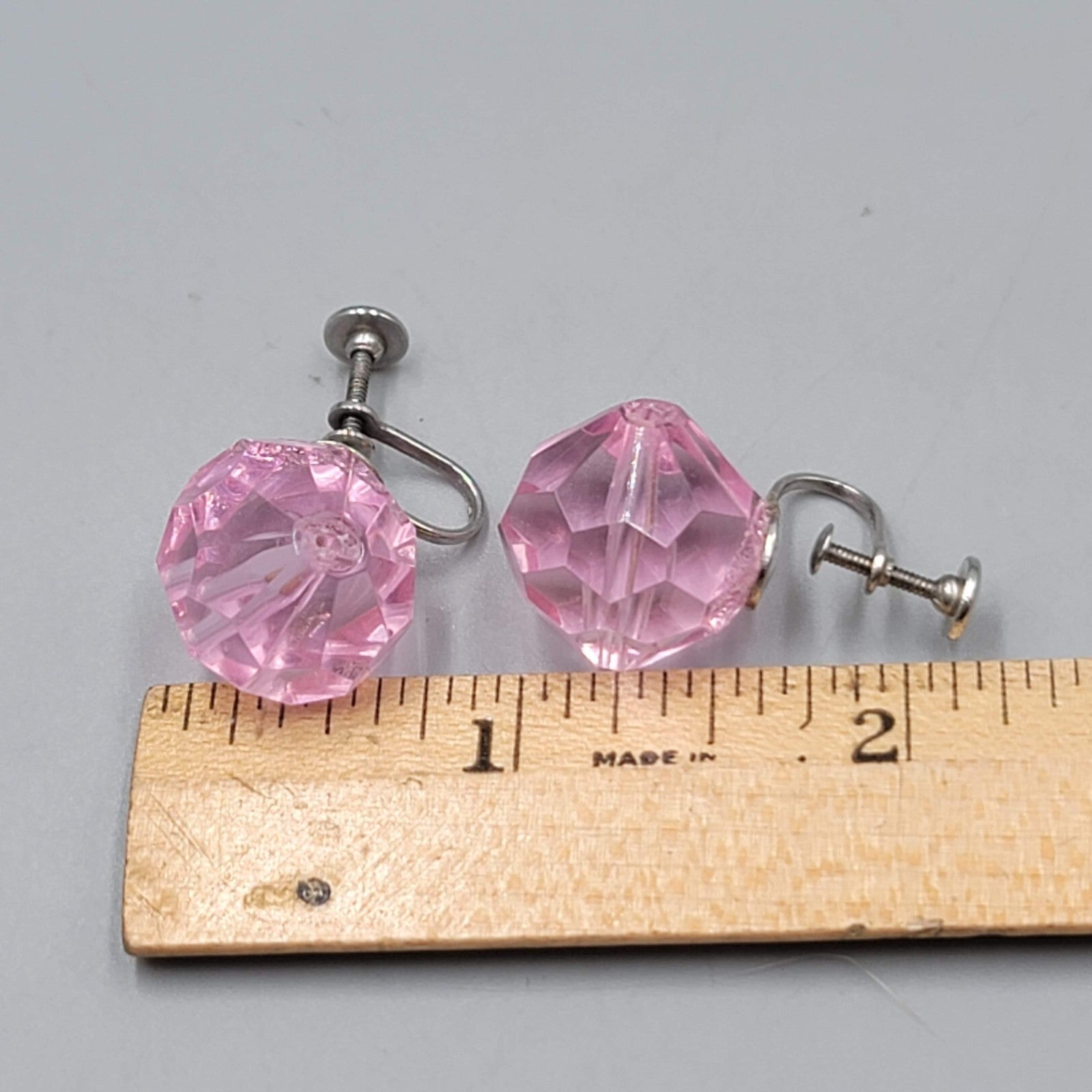 Vintage Large Faceted Pink Acrylic Bead Clip on Earrings Silver tone Screw 3/4"