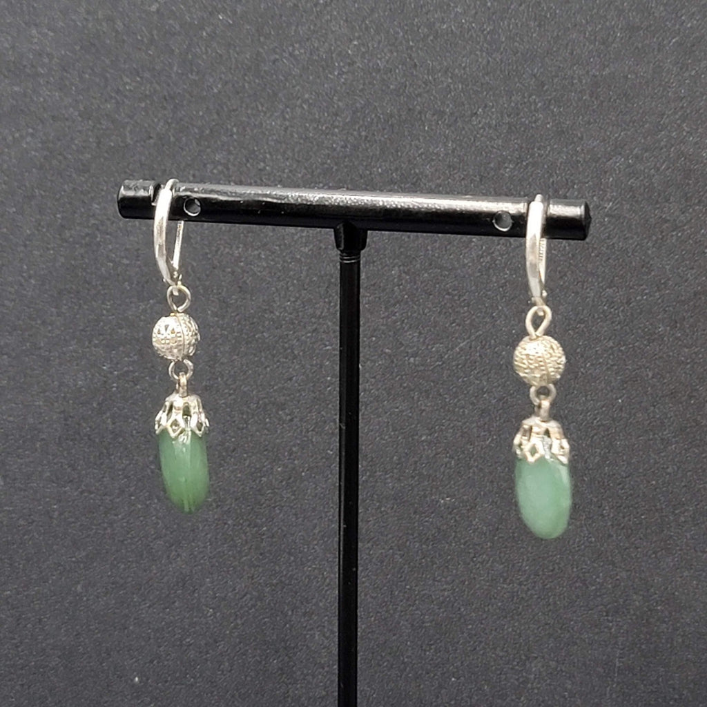 Pierced Earrings Lightweight Green Teardrop Bead Silver tone Dangle 1.25"