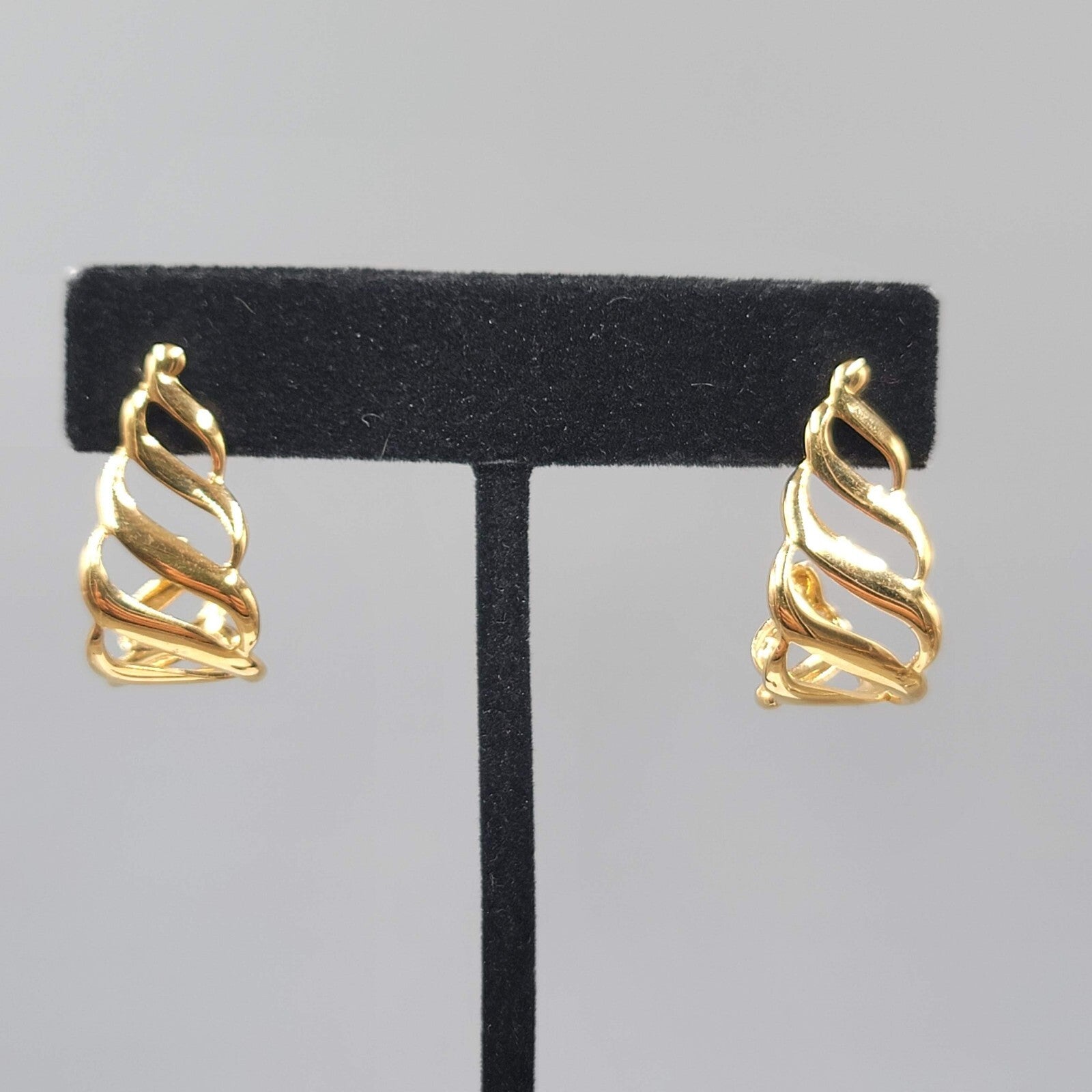Vintage MONET Pierced Earrings Yellow Gold Plated Open Work Teardrop 1"