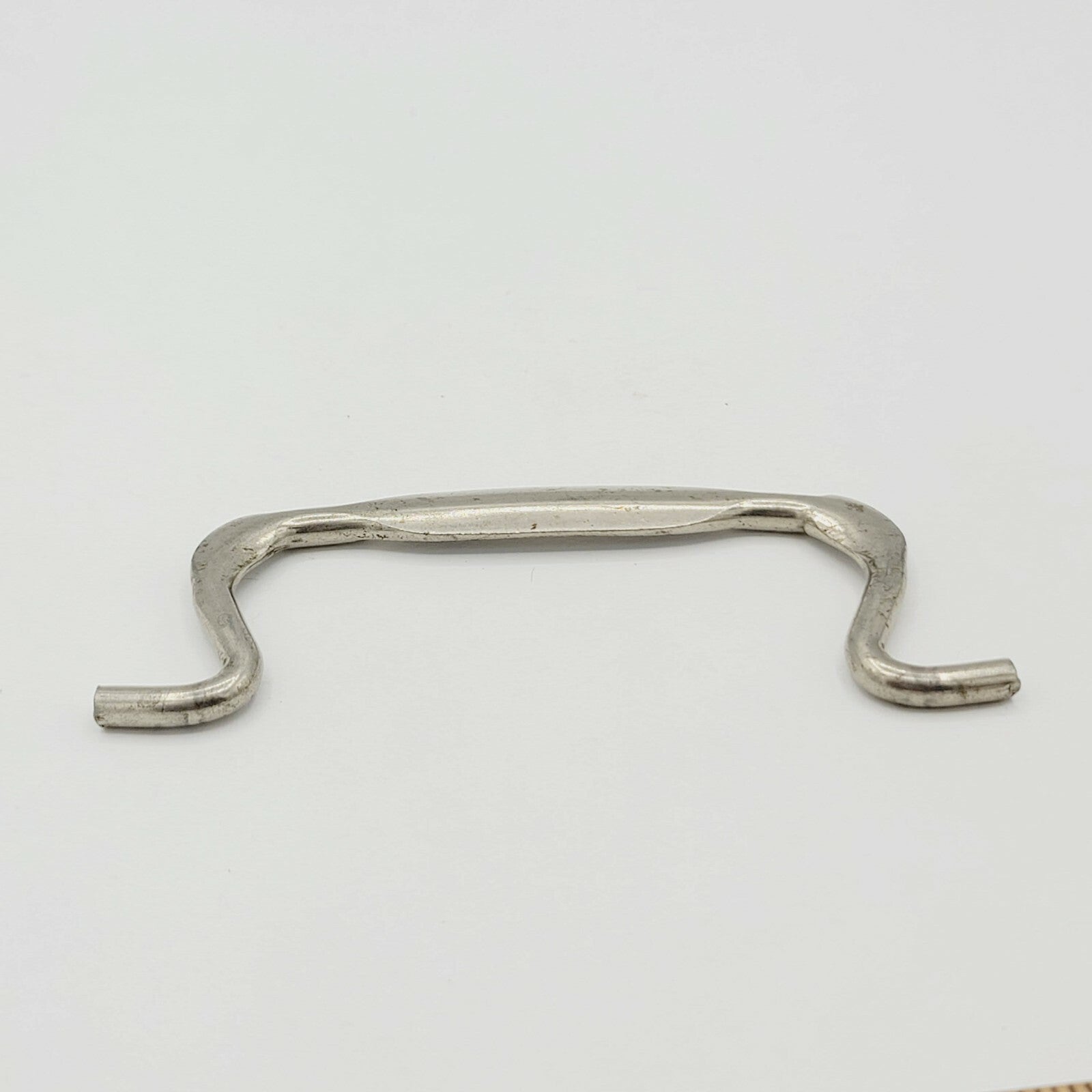 Vintage Single Nickel Ornate Bail Pull for 3.5" Pull Handle Replacement
