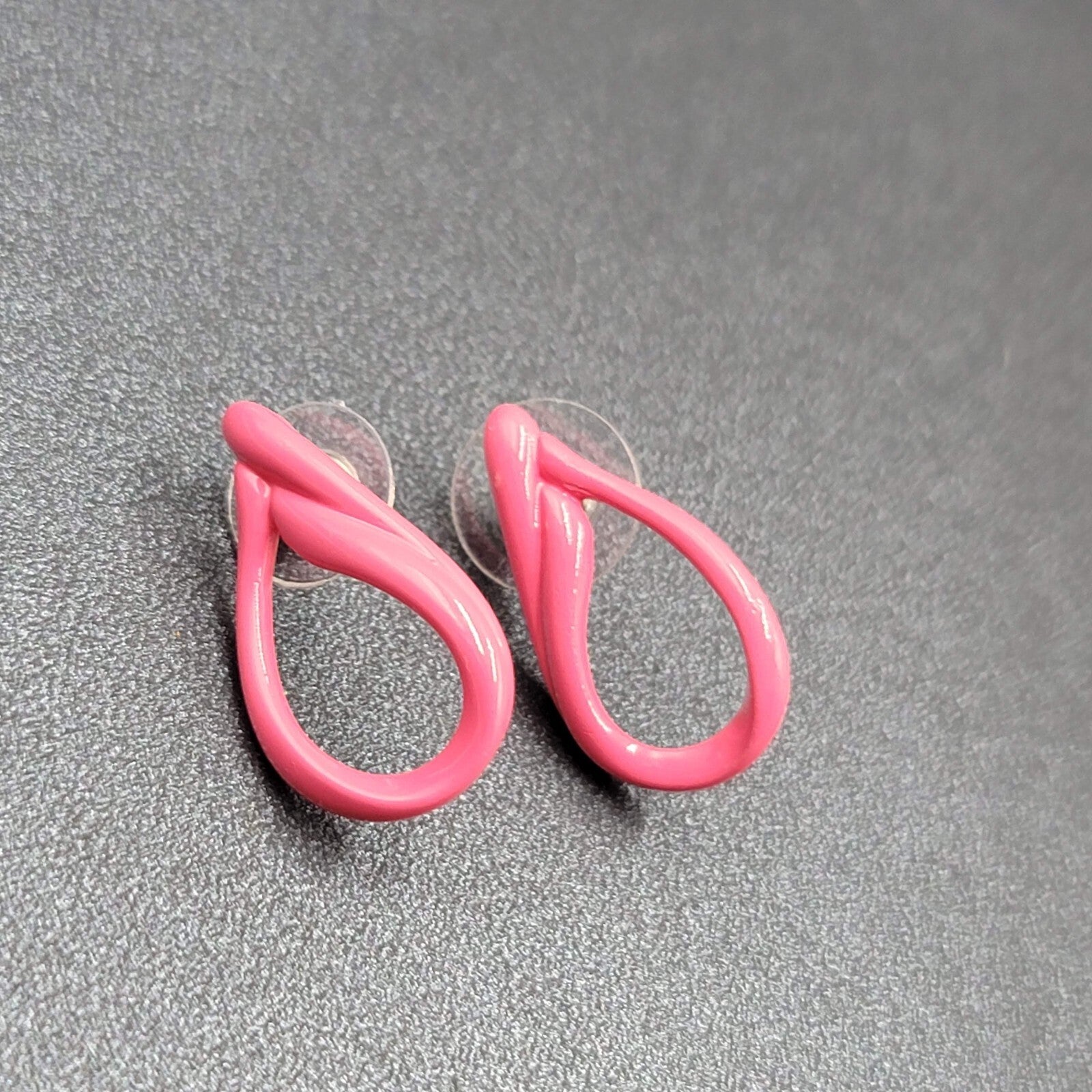 Vintage Pierced Earrings Hot Pink Open Teardrop Cute! 1"