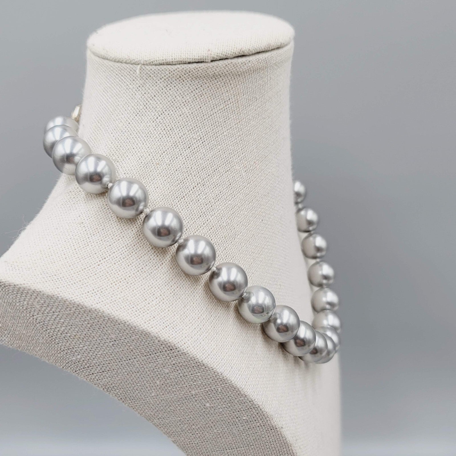 Silver tone Gray Bead Hand Knotted Necklace 12mm Bead 16" Long 