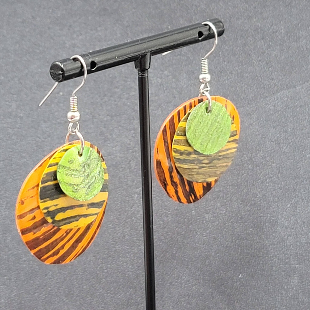 Pierced Earrings Silver tone Black Striped Shell Dangle 1.25"