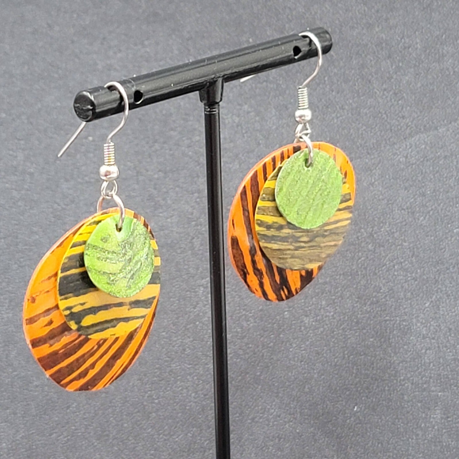 Pierced Earrings Silver tone Black Striped Shell Dangle 1.25"