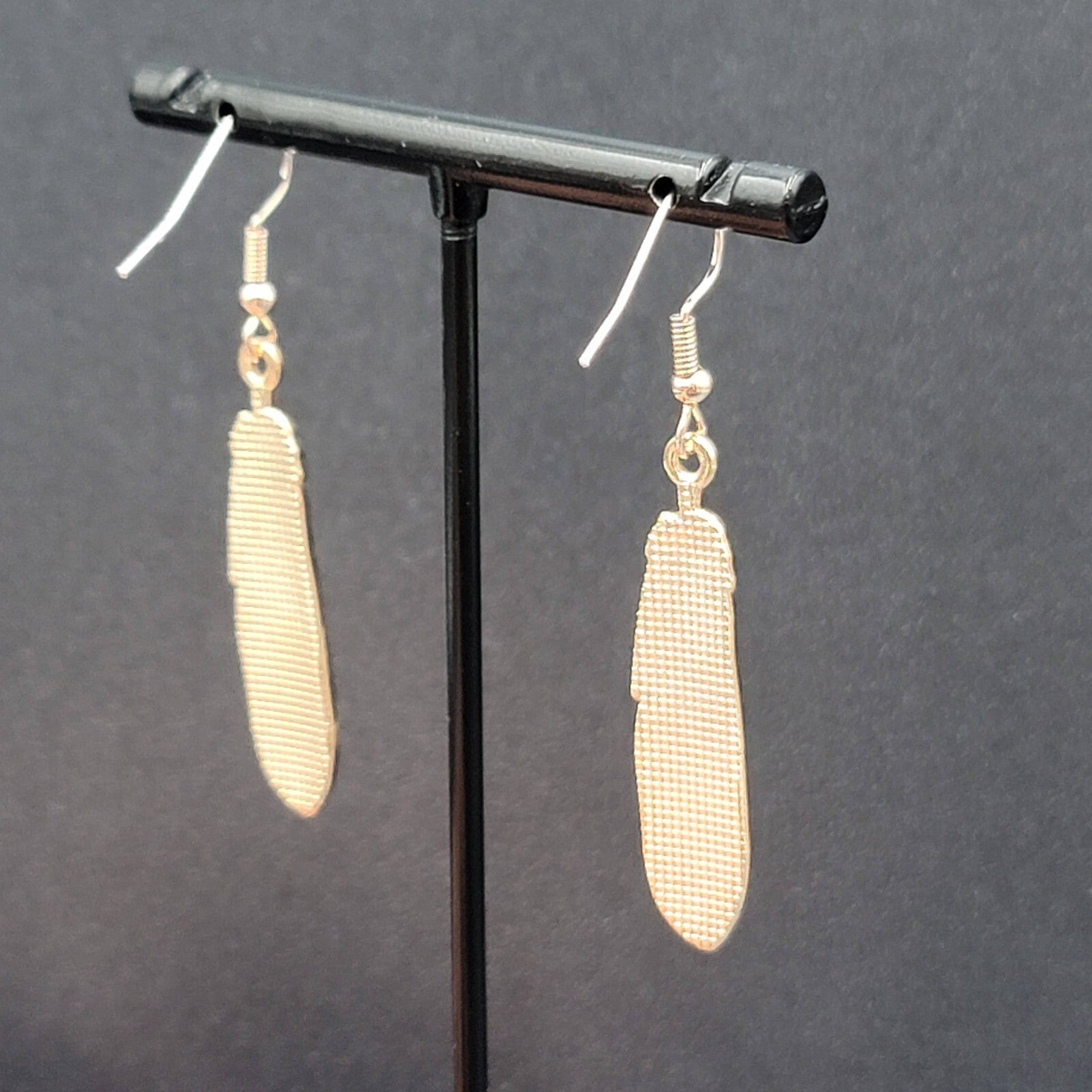 Metal Feather Pierced Earrings Red Black White Gold tone Dangle 1.5"