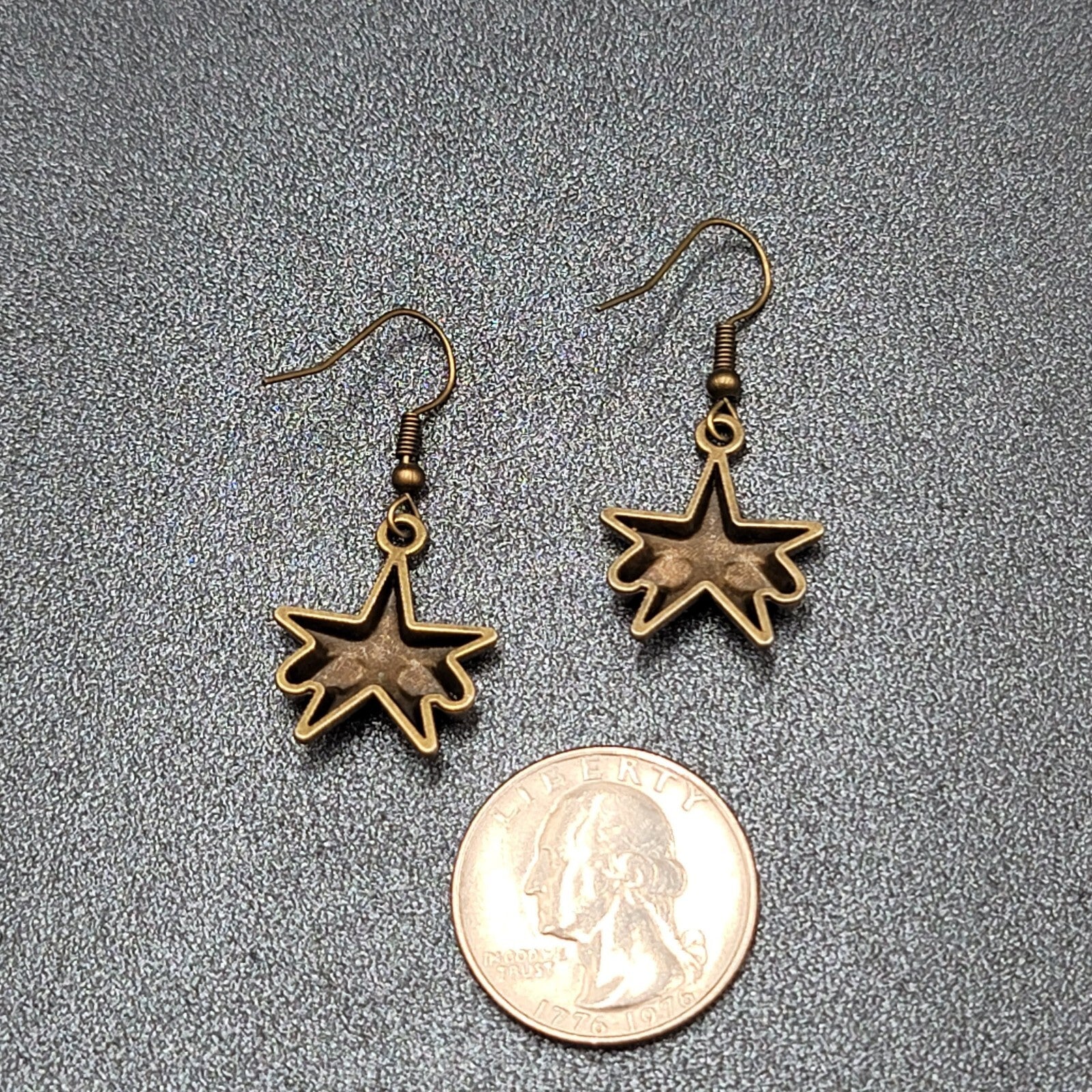 New WINGED STARS Pierced Earrings Bronze tone Dangle 7/8"