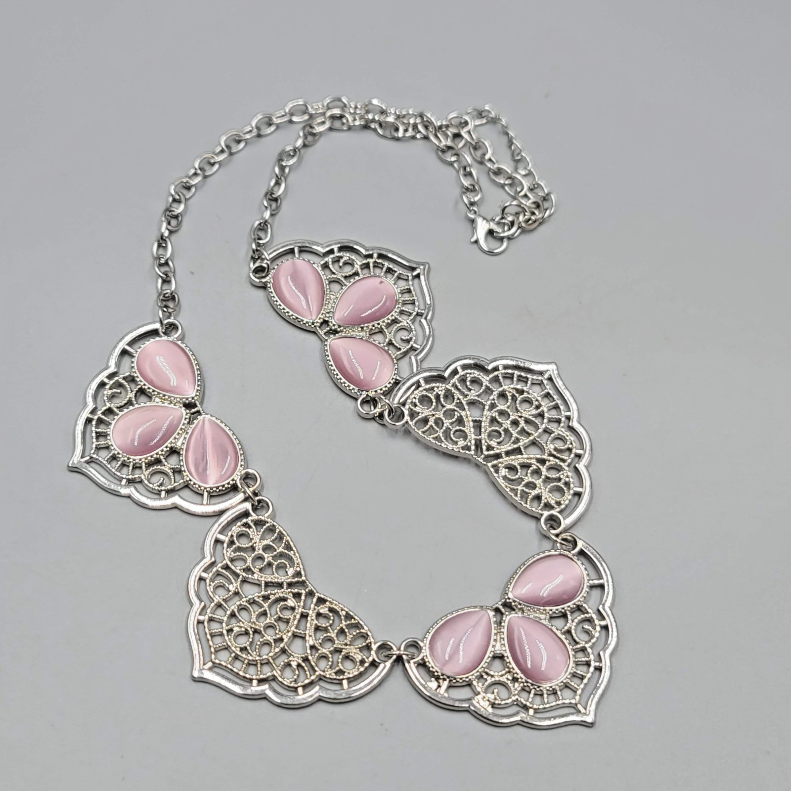 Purple Teardrop Cats Eye Necklace Filigree Silver tone 18"-20"