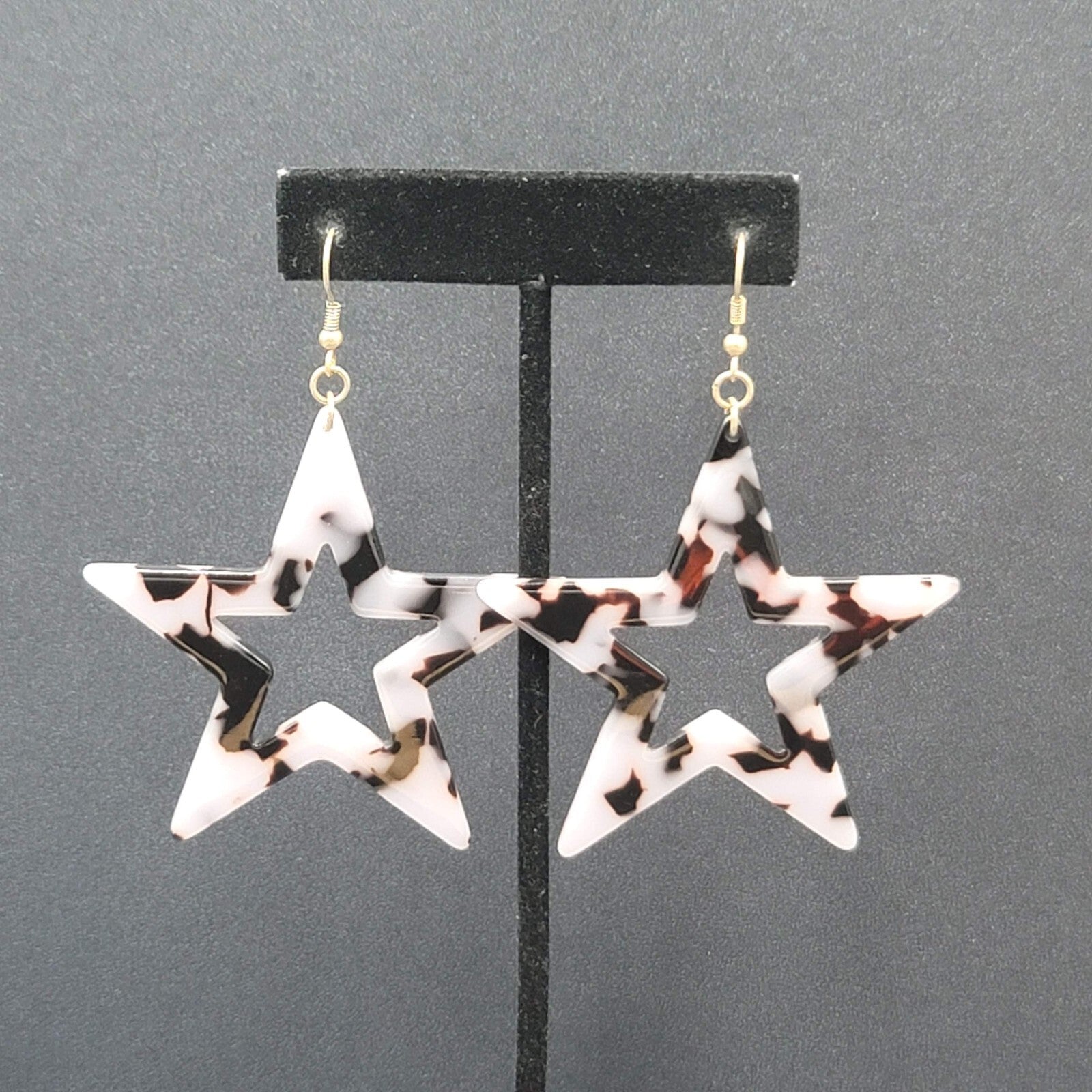 Pierced Earrings Gray Black Resin Large Open Star Dangle 2.5"