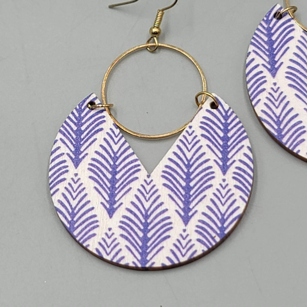 Purple Design Wood Statement Pierced Earrings Gold tone Dangle 2.25"