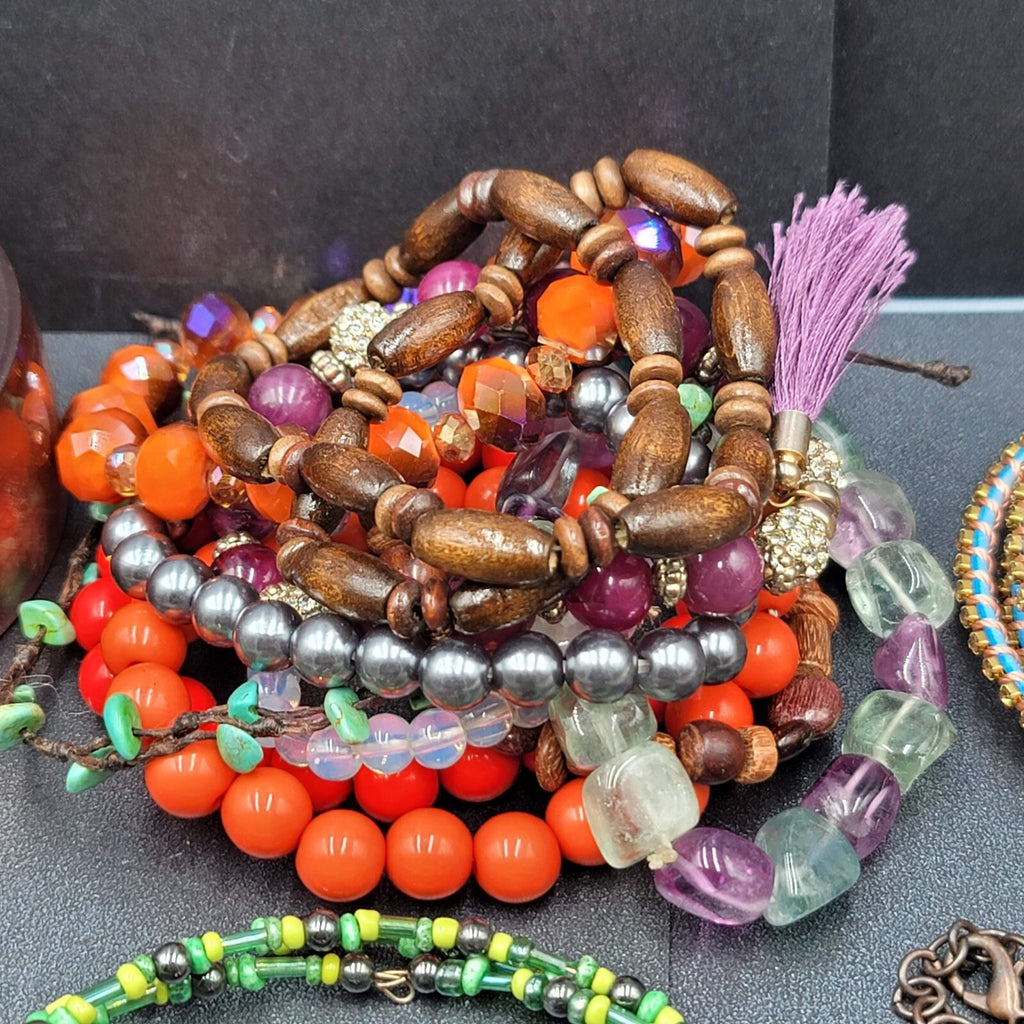 Colorful Jewelry Lot Necklaces Bracelets Pendant 48 pcs