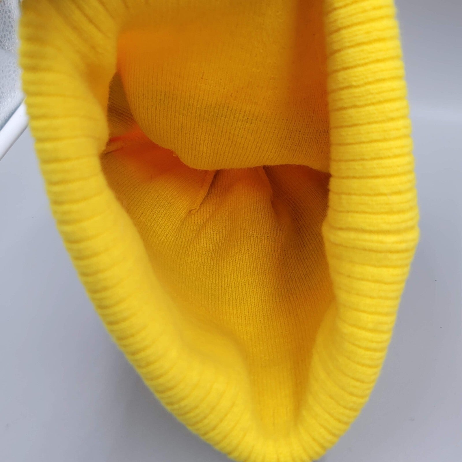 Dakine Beanie Womens One Size Yellow Hearts Pom