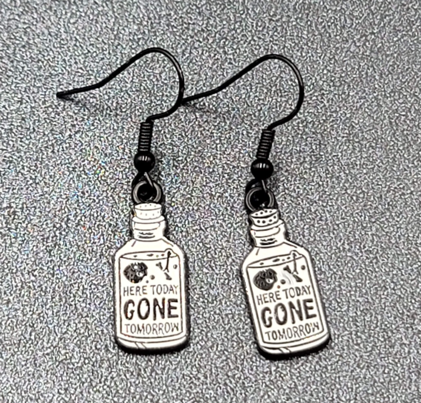 Poison Pierced Earrings Black White Enamel Dangle Here Today Gone Tomorrow 7/8"