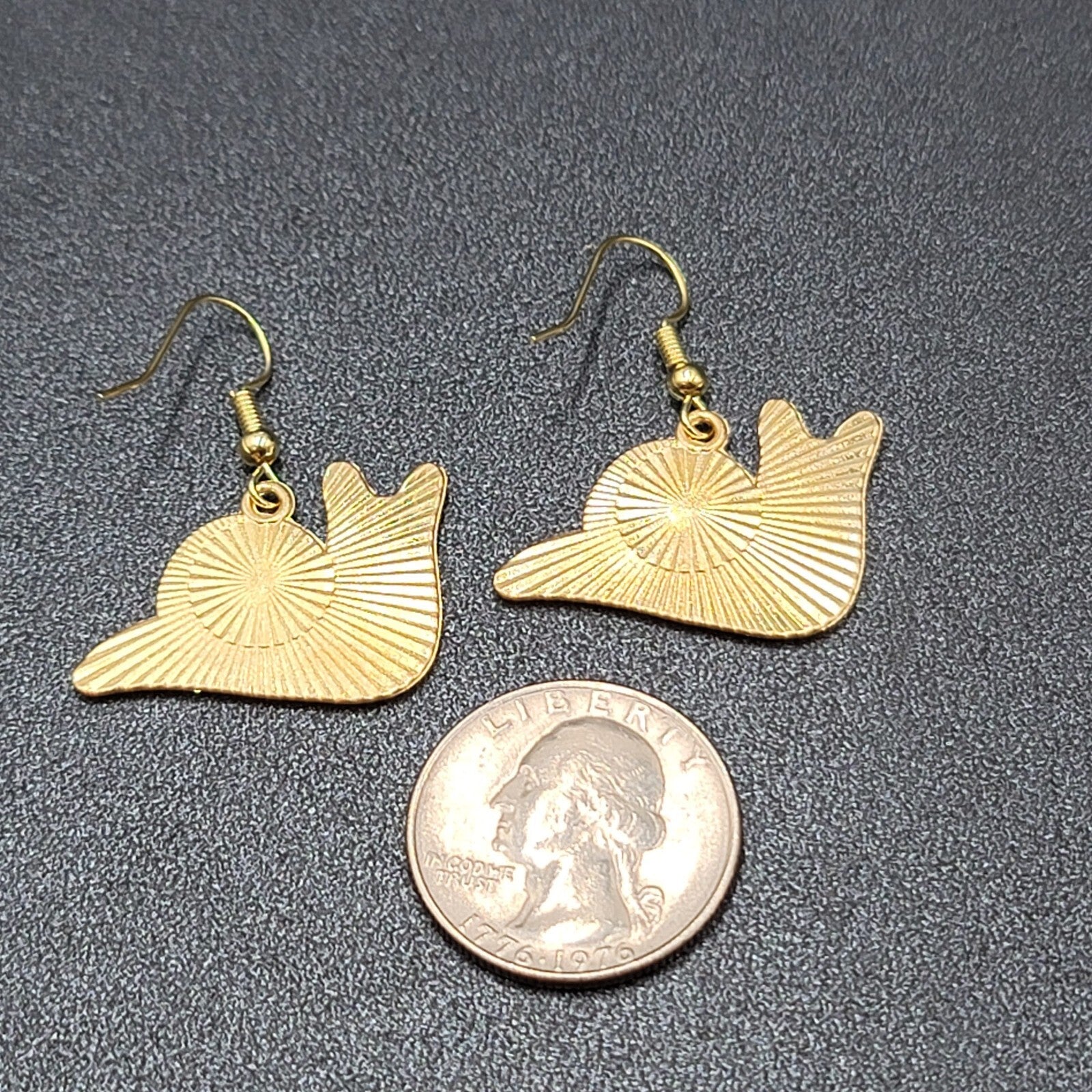 Purple Snail Pierced Earrings Gold tone Enamel Flowers Dangle 3/4"