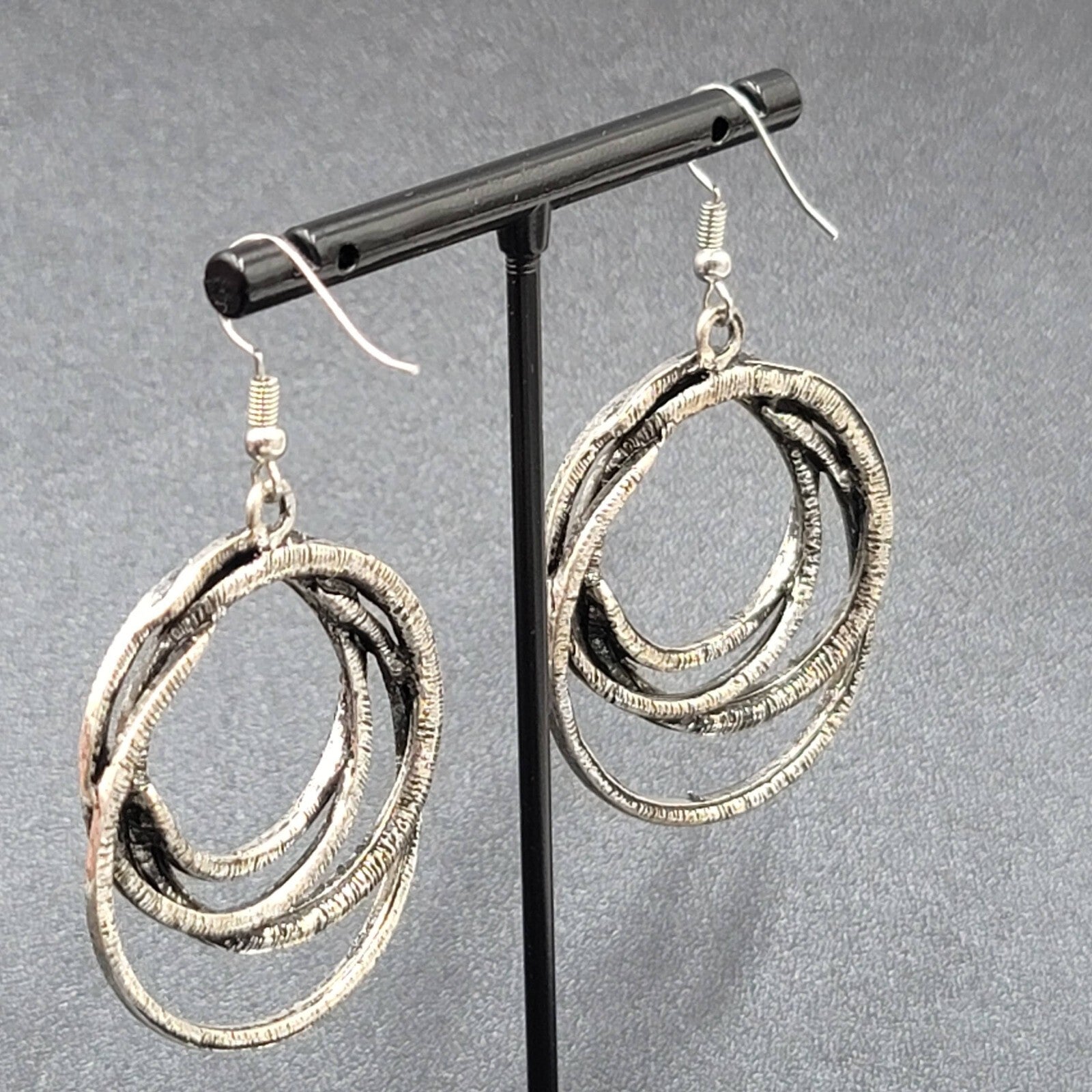 Pierced Earrings Black Metal Circle Hoops Dangle 1.75"