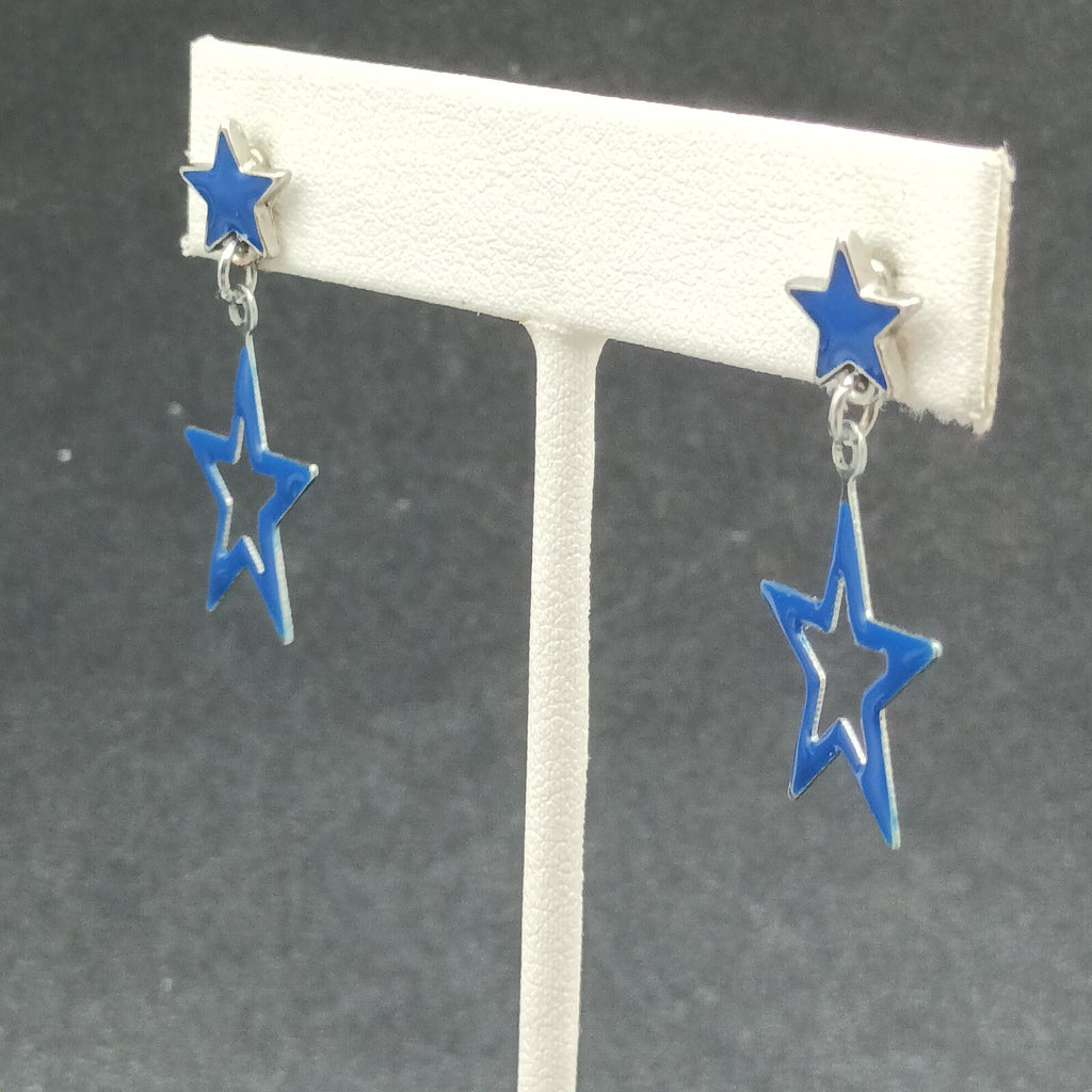 Lot of 2 Pairs Pierced Earrings Red Blue Enamel Silver tone Star Dangle 1 1/4"