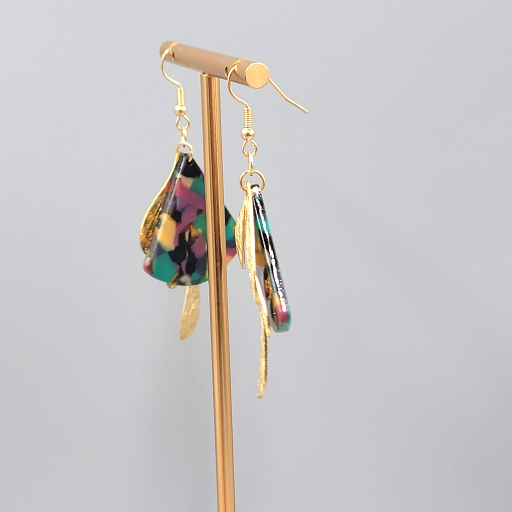 Pierced Earrings Gold tone Dangle Multicolor Acrylic 1.75"