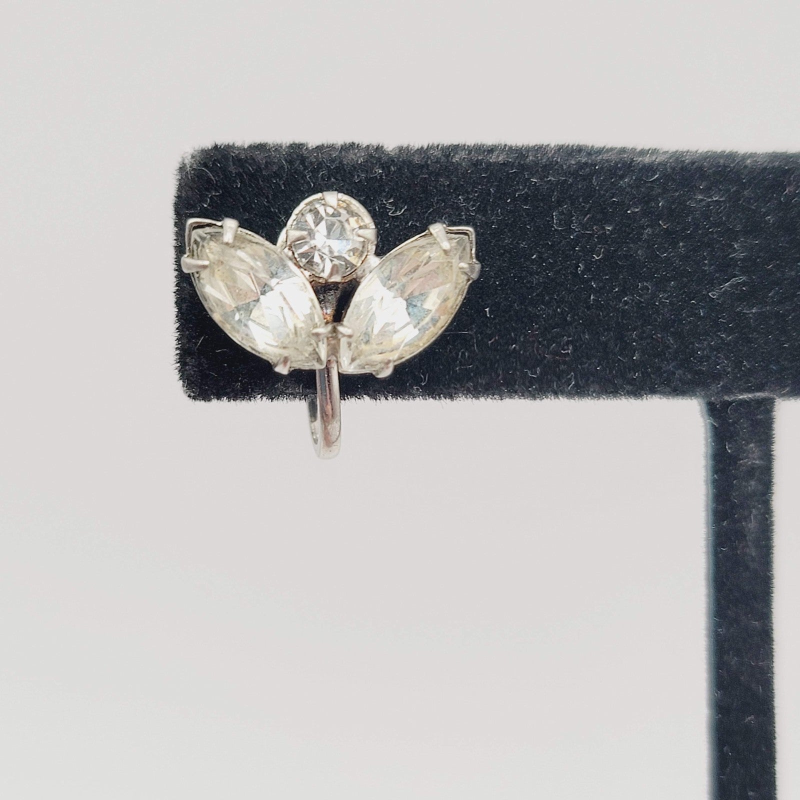 Vintage Rhinestone Stud Clip on Earrings Silver tone Screw Back 3/8 in