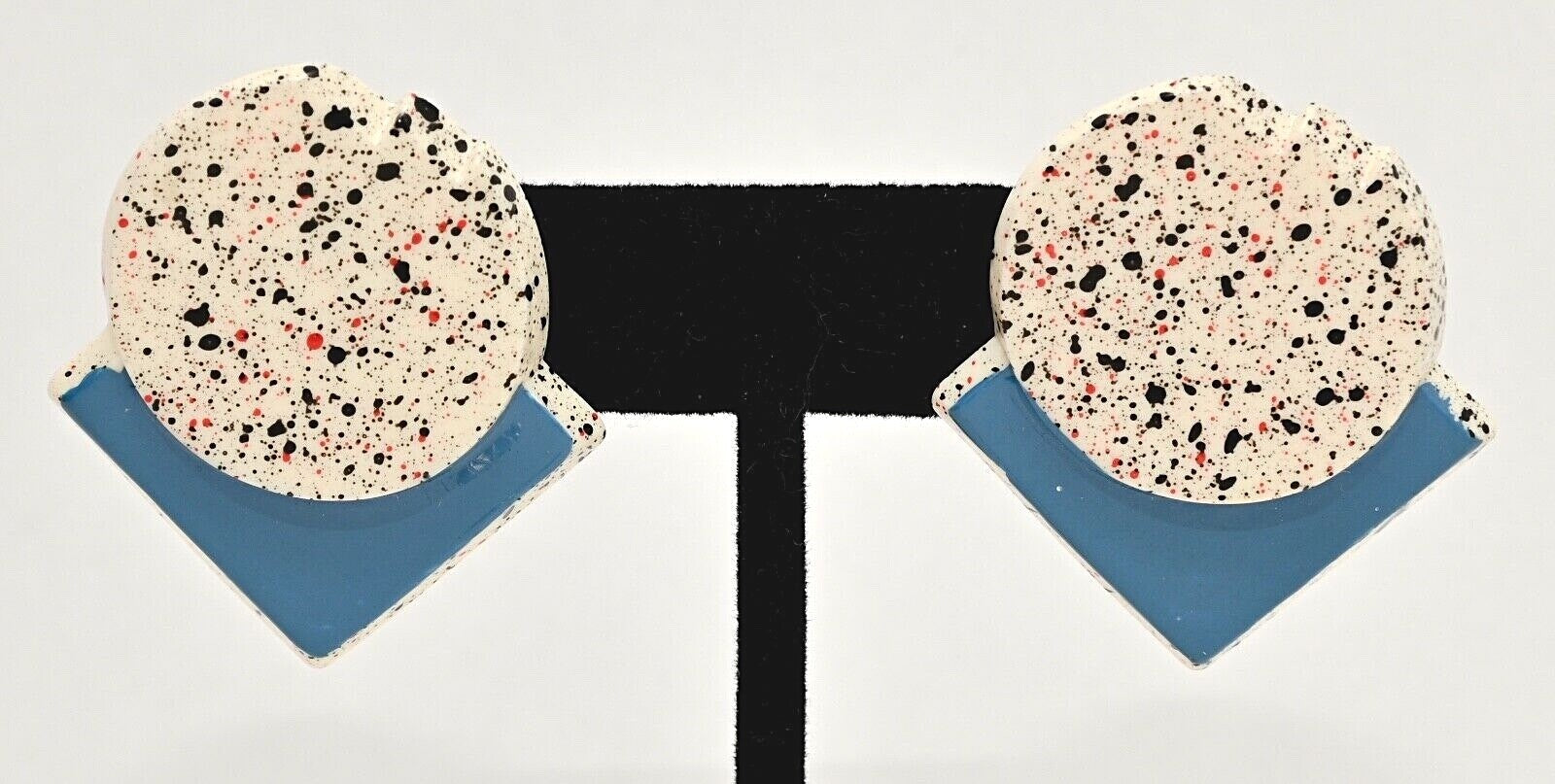 Vintage Fun Plastic Blue Speckle Painted Geometric Earrings Estate 1 1/2"