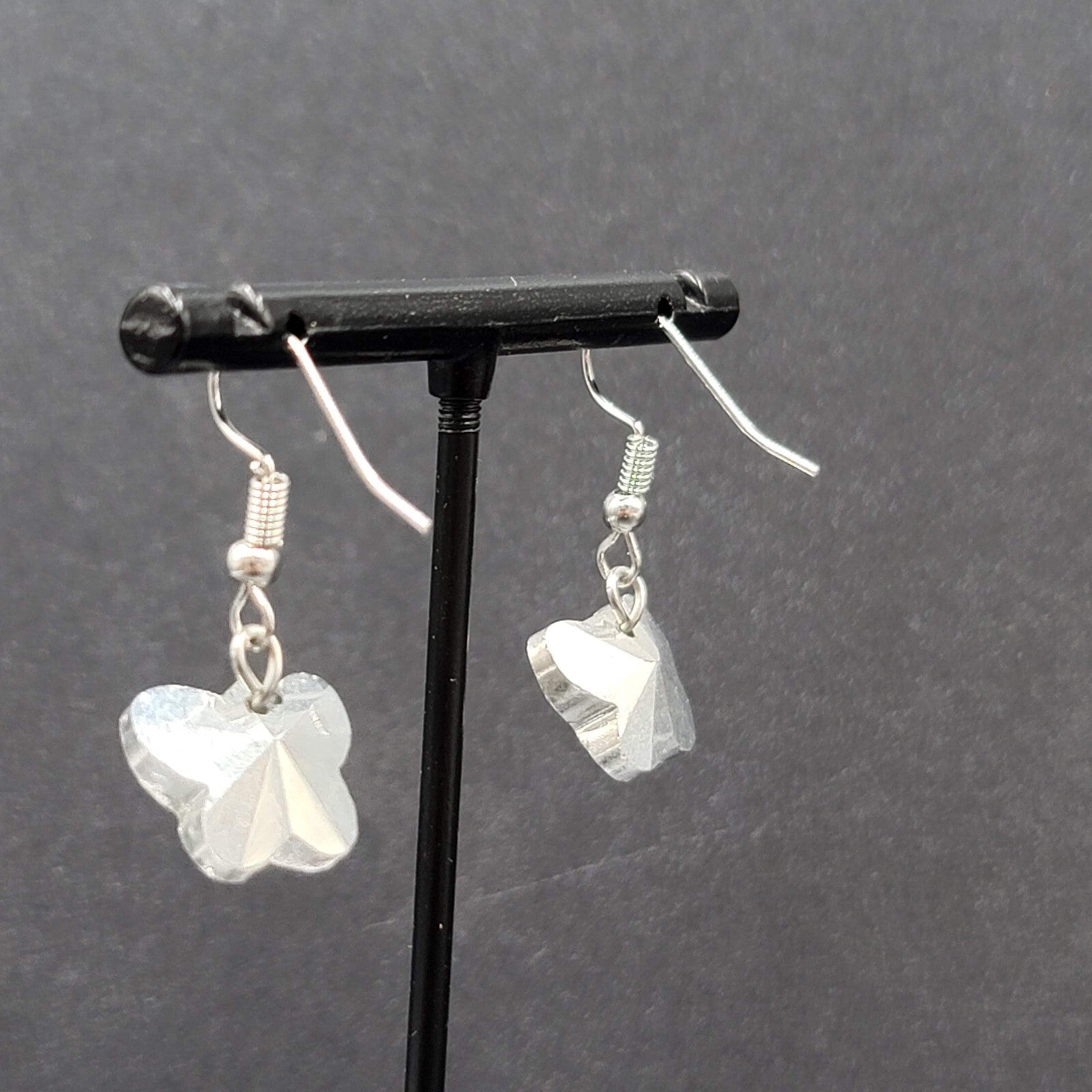 Pierced Earrings Silver tone Rainbow Heliotrope Butterfly Dangle Bead 1/2"