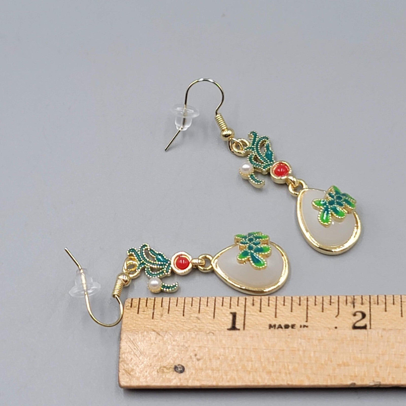 Gold tone White Teardrop Green Enamel Pierced Earrings Dangle 1.5"