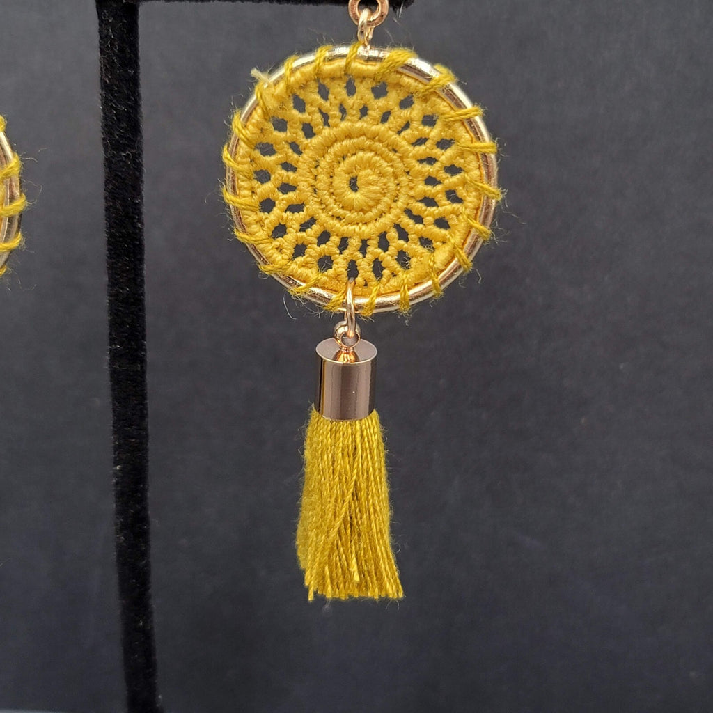 Boho Pierced Earrings Gold tone Yellow String Medallion Tassel 2.75"
