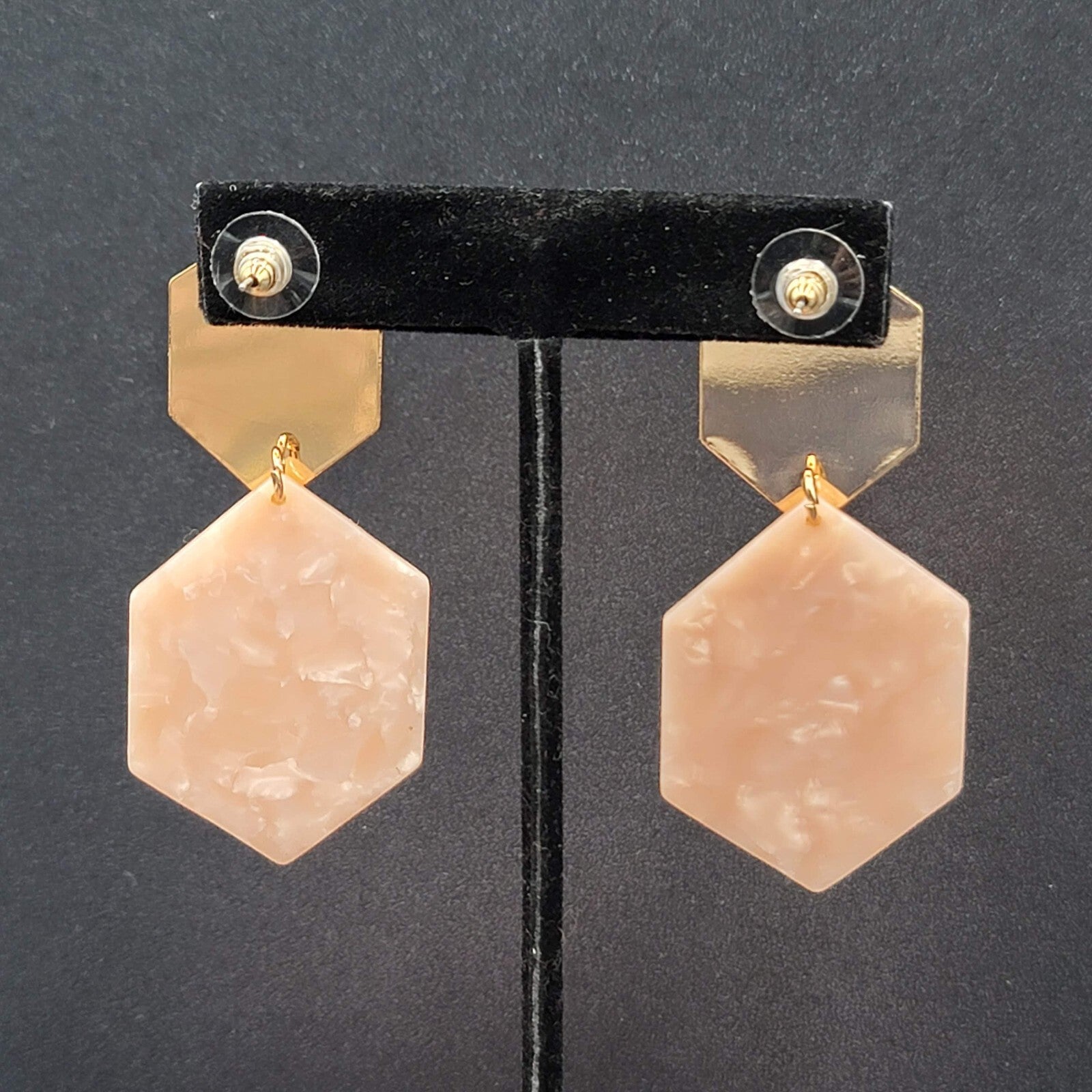 Pierced Earrings Gold tone Pink Resin Geometric Dangle 2.5"