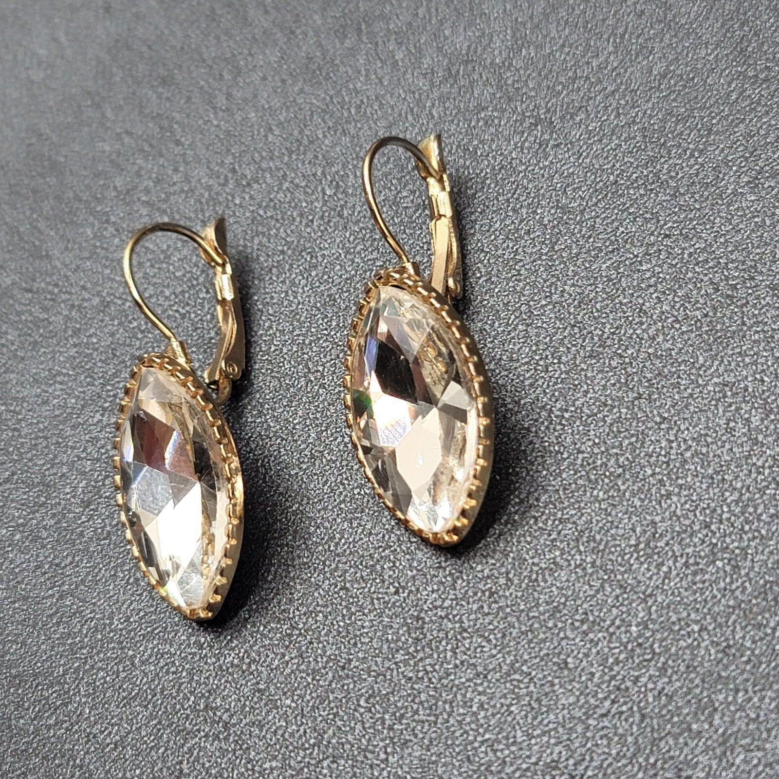 Pierced Earrings Gold tone Glass Faceted Marquis Dangle 1"