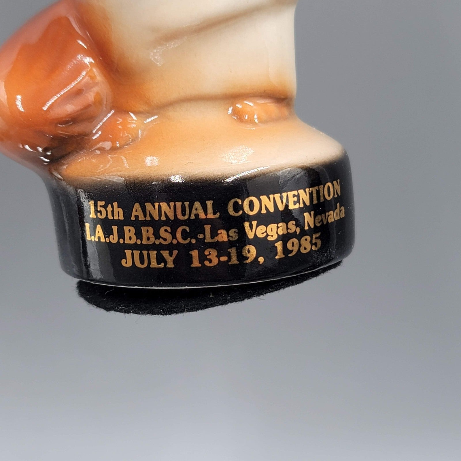 Jim Beam 1985 15th Annual Convention Las Vegas NV Fox in Toga Figurine 7 1/2”