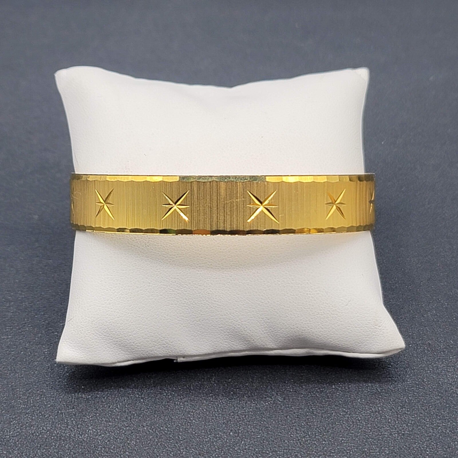 Vintage Bangle Bracelet Gold Plated Star Etch Design 8" x 1/2"