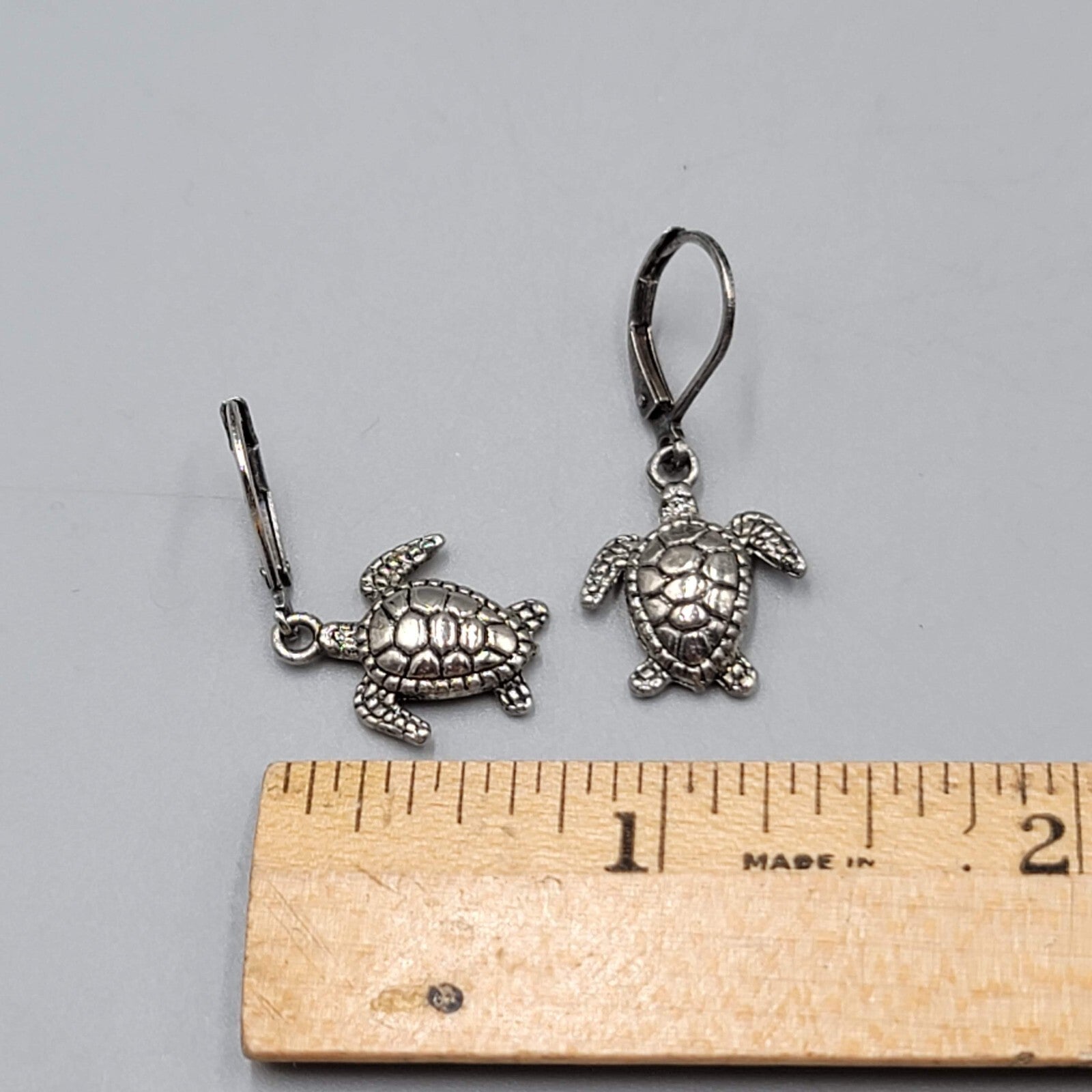 Sea Turtle Pierced Earrings Silver tone Dainty Dangle 5/8"